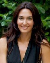 Ayşe Tolga kimdir? Ayşe Tolga