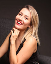 Özgün Bayraktar kimdir? Özgün Bayraktar