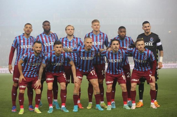 2021-22 sezonu şampiyonu Trabzonspor oldu 2021-22 sezonu şampiyonu Trabzonspor oldu
