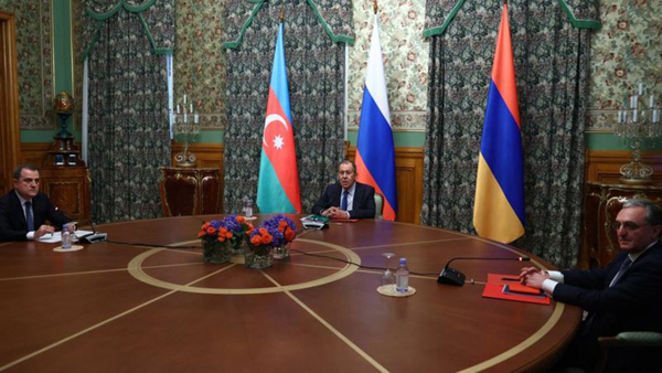 Azerbaycan ve Ermenistan Dağlık Karabağ'da ateşkes konusunda anlaştı Azerbaycan ve Ermenistan Dağlık Karabağ'da ateşkes konusunda anlaştı