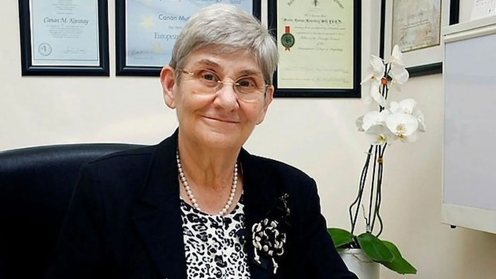 Canan Karatay Hakkında Meslekten Men Talebiyle Dava Açıldı Canan Karatay Hakkında Meslekten Men Talebiyle Dava Açıldı