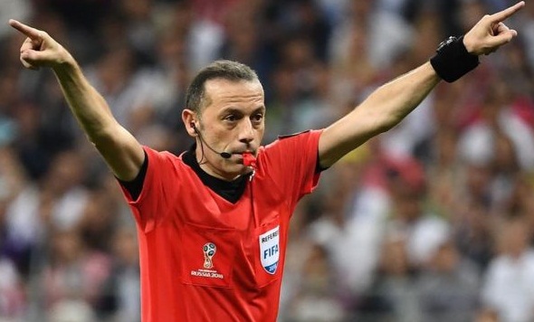 Cüneyt Çakır'a dev maç Cüneyt Çakır'a dev maç