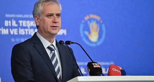 Hasan Basri Yalçın Hastaneye Kaldırıldı Hasan Basri Yalçın Hastaneye Kaldırıldı