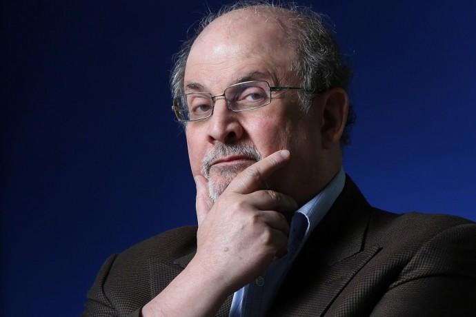 İran, Salman Rüşdi'nin başına koyduğu ödülü güncelledi İran, Salman Rüşdi'nin başına koyduğu ödülü güncelledi