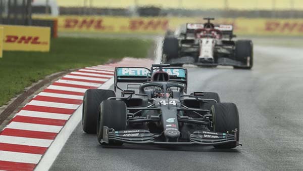 İstanbul’da yapılan F1 Türkiye Grand Prix'inde Lewis Hamilton, şampiyon oldu. İstanbul’da yapılan F1 Türkiye Grand Prix'inde Lewis Hamilton, şampiyon oldu.