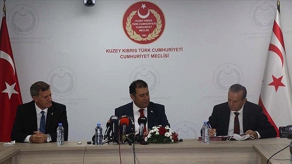 KKTCde 25 Nisan 2022 tarihinde kurulan UBP-DP-YDP koalisyon hükümeti kurulmadan dağıldı. KKTCde 25 Nisan 2022 tarihinde kurulan UBP-DP-YDP koalisyon hükümeti kurulmadan dağıldı.