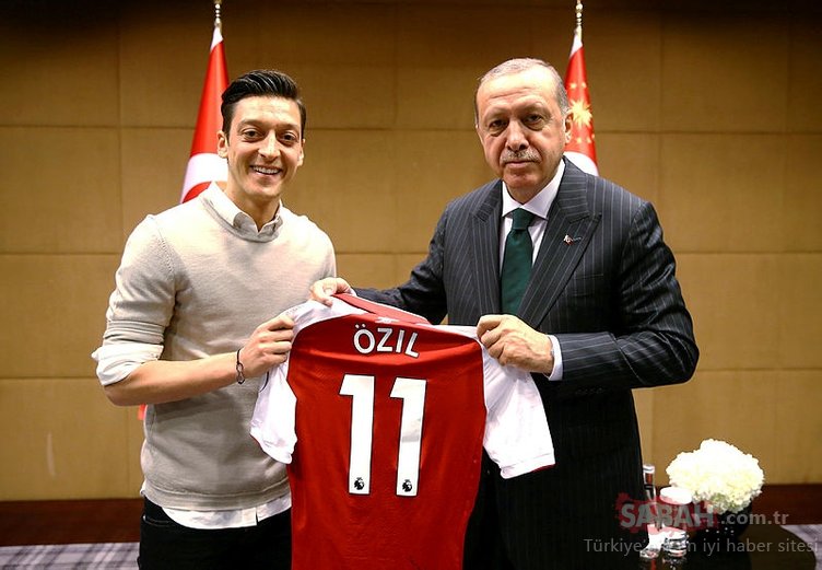 Mesut Özil, Almanya Milli Takımı'nı bıraktığını açıkladı. Mesut Özil, Almanya Milli Takımı'nı bıraktığını açıkladı.
