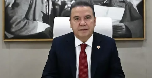 Muhittin Böcek tutuklandı Muhittin Böcek tutuklandı