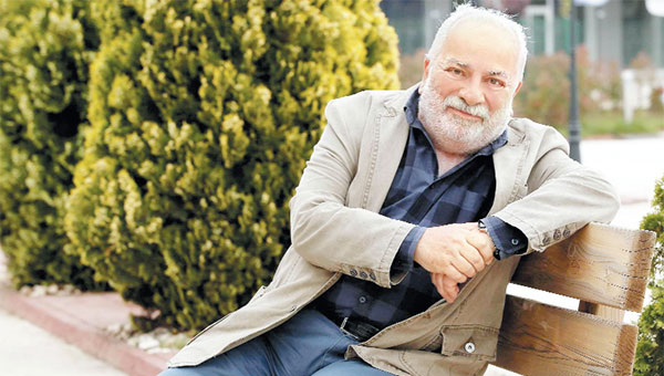 Zeki Alasya hayatını kaybetti Zeki Alasya hayatını kaybetti