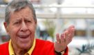 Efsane komedyen ve film yıldızı Jerry Lewis 91 yaşında hayatını kaybetti. Efsane komedyen ve film yıldızı Jerry Lewis 91 yaşında hayatını kaybetti.